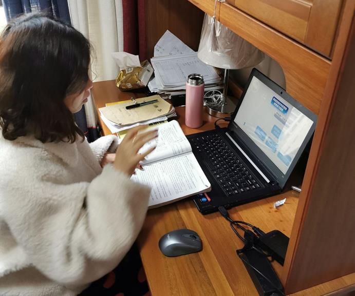 說(shuō)明: C:\Users\Administrator\Desktop\工商輔導(dǎo)員報(bào)道3.7\照片及截圖資料\張皙悅.jpg