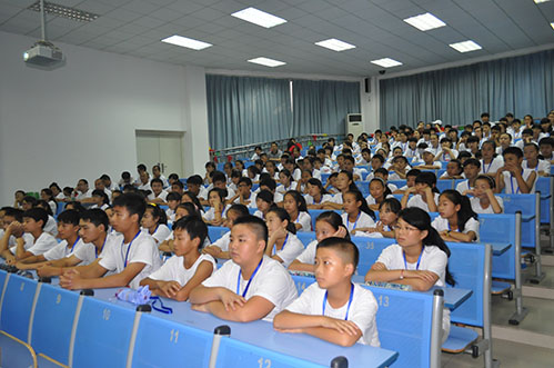 xuesheng.jpg